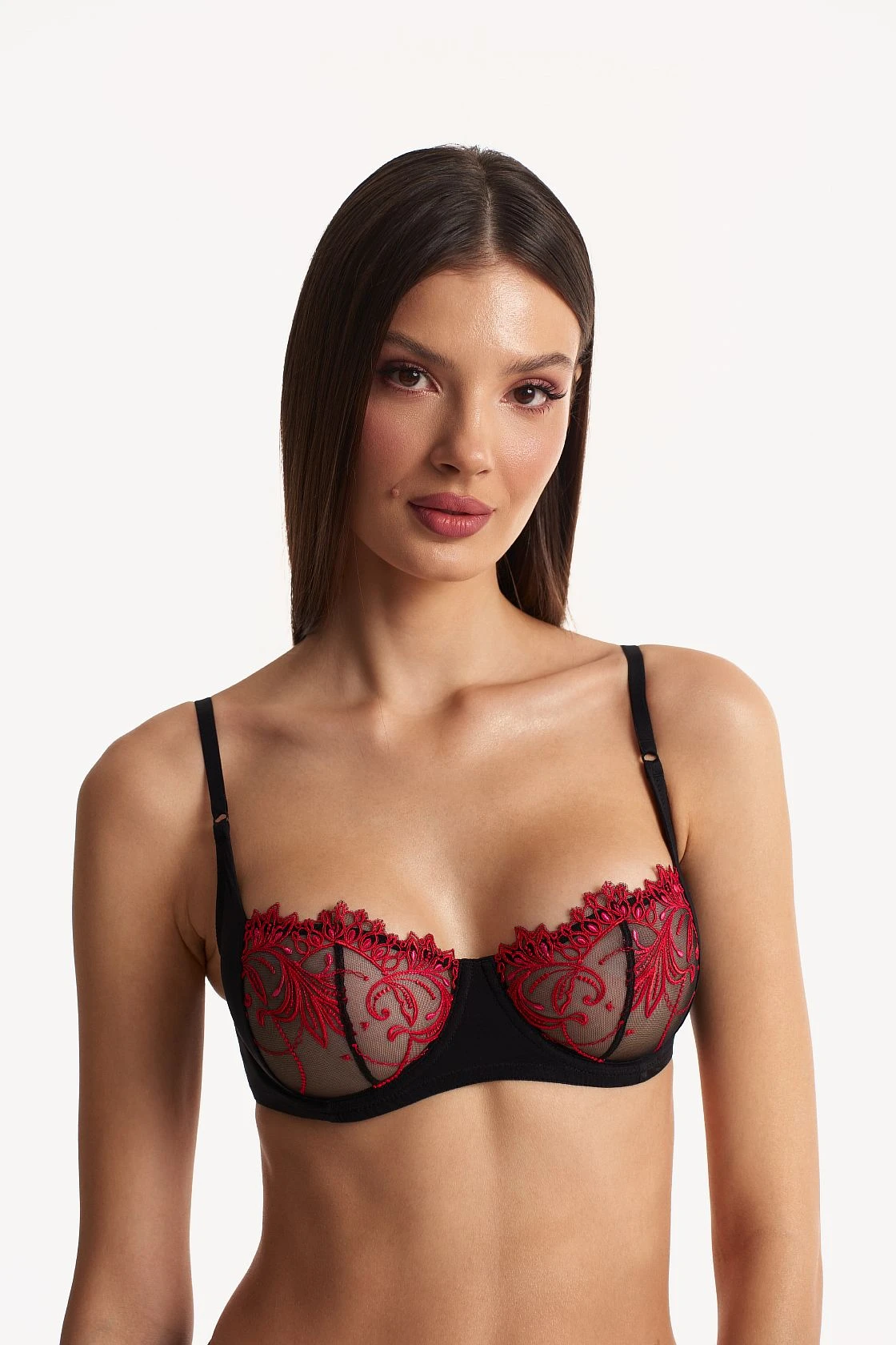 Бюстгальтер с мягкой чашкой