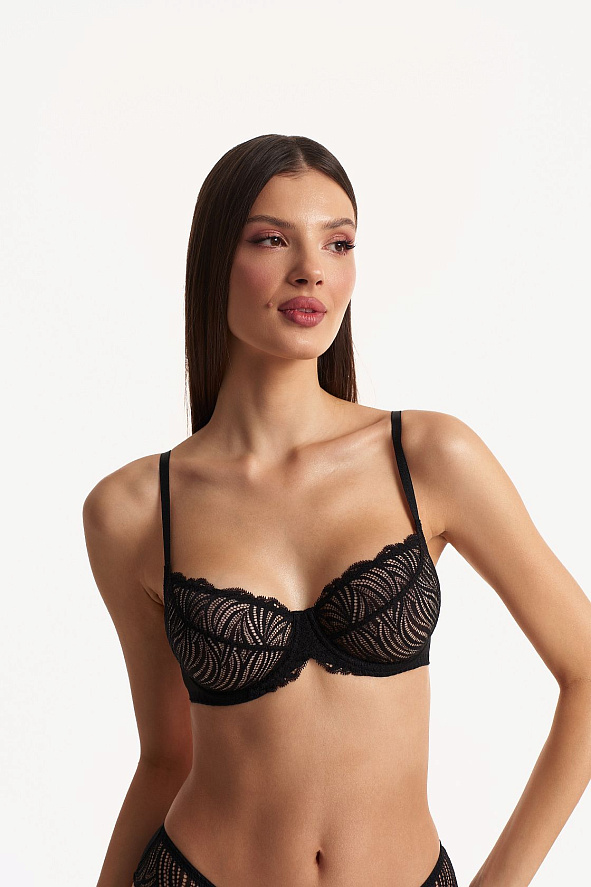 Бюстгальтер с мягкой чашкой