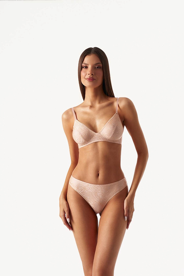 Бюстгальтер без каркасов