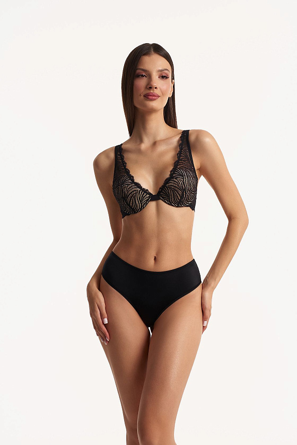 Бюстгальтер с тонкой чашкой